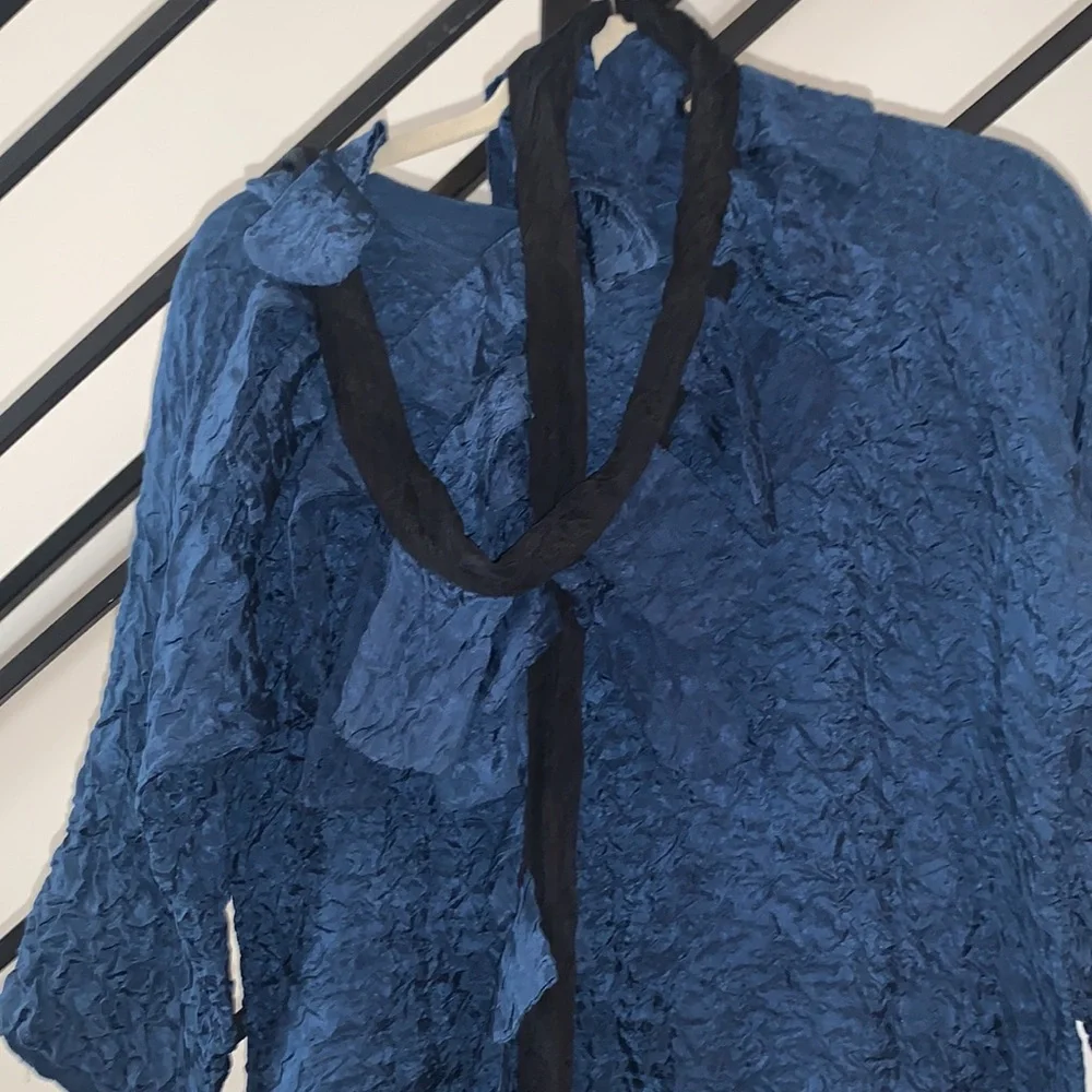 Silk handcrafted blue blouse and funky scarf black and blue set size small - Picture 3 of 9
